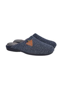 Zapatillas de lana de color azul marino con un acento triangular de cuero marrón y una raya colorida; interior acolchado, suela flexible de goma negra.