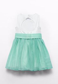 Abito bianco con un corpetto texturizzato e una gonna in tulle verde menta. Presenta una schiena scoperta e una fascia in tinta unita.