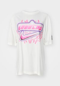 DANCE TEE - Apdrukāts T-krekls - sail