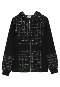 Sudadera negra con cremallera, con un patrón texturizado a cuadros en gris, que presenta una capucha, cordones y costuras decorativas en las mangas.