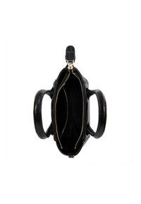 Zwarte handtas met krokodillenpatroon, voorzien van een ritssluiting, twee handgrepen en een gladde, gevoerde binnenkant met twee compartimenten en gouden hardware.