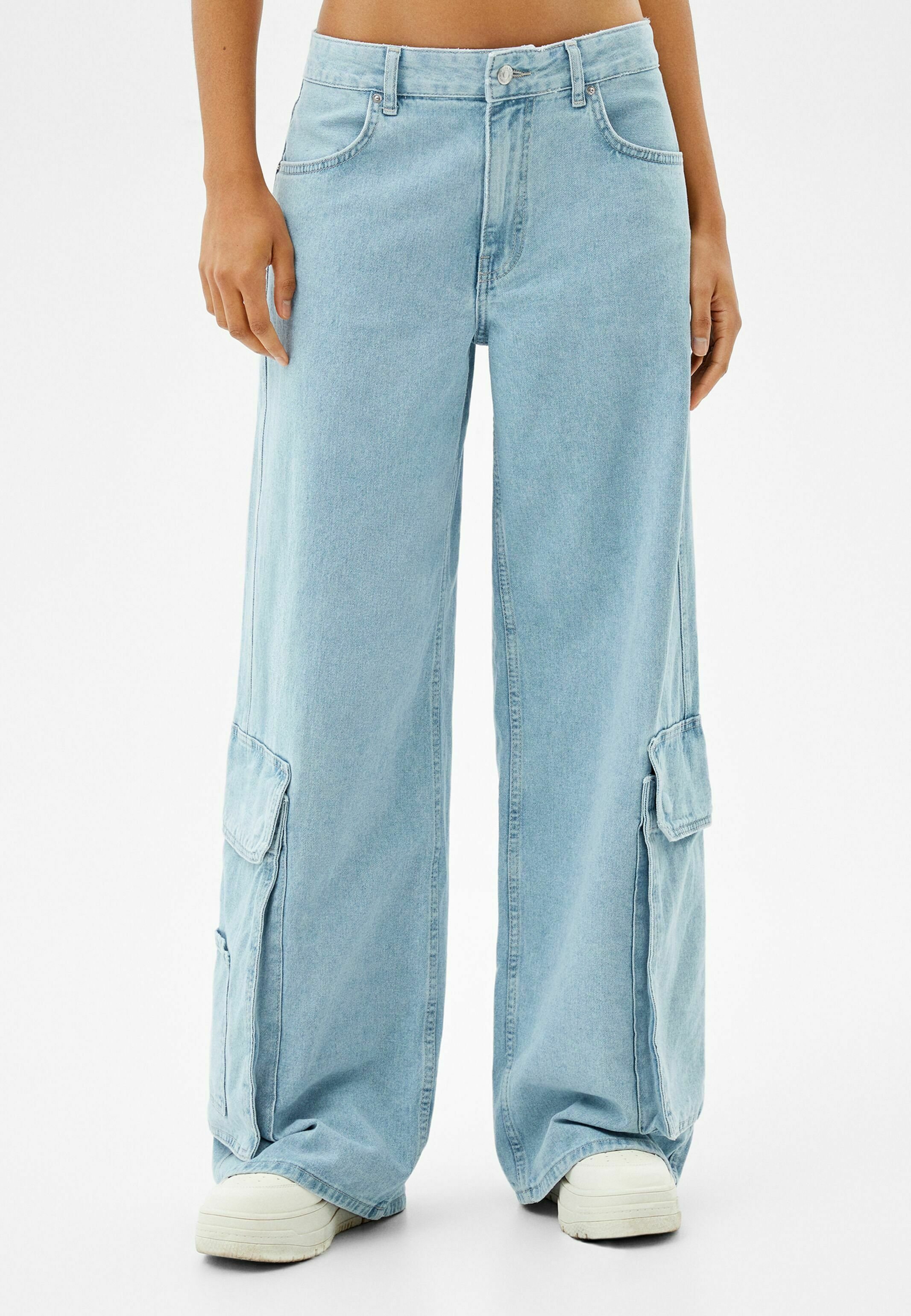 Bershka WITH LOW POCKETS - Jeans a zampa - light blue/celeste - Zalando.it