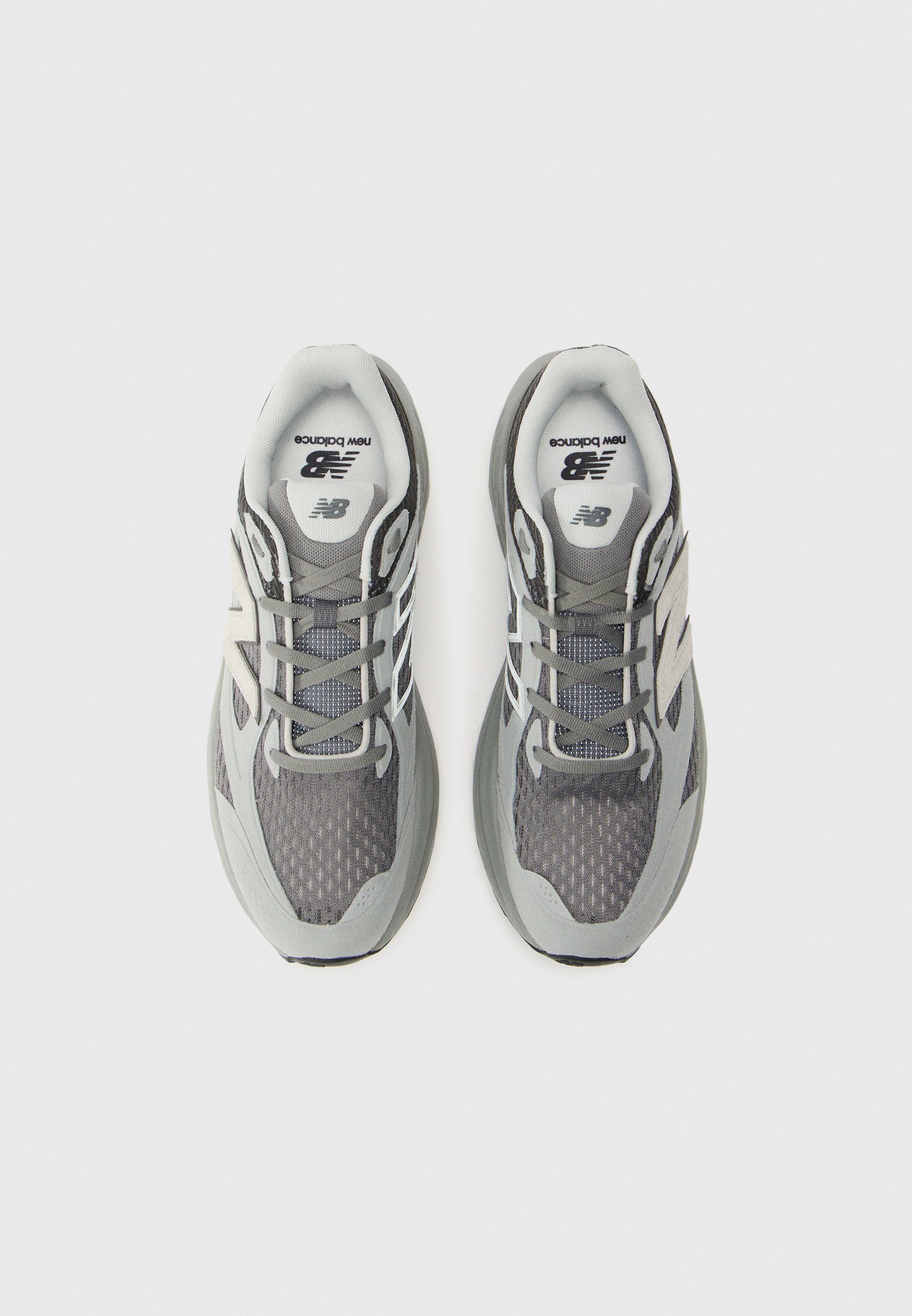 New Balance UTRN UNISEX - Sneakers low - slate grey/bej - Zalando.ro