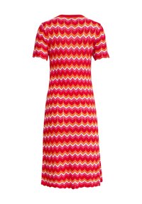 Knee-lange jurk met korte mouwen, voorzien van een gedurfde zigzagpatroon in rood en oranje, gemaakt van ribbelstof met stretch.