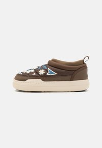 PARK SOFT FLOWER - Tohvelit - brown/elephant grey