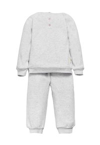 Conjunto de sudadera de manga larga y pantalones a juego para niños en gris claro, con puños de canalé y dos botones en la parte superior de la espalda de la sudadera.