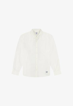 Heren witte blouse met lange mouwen, knoopsluiting en kraag, met het Lee-merketiket aan de onderzoom, plat op een witte achtergrond uitgestald.