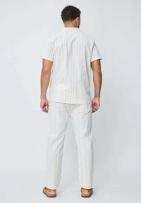 FRILIVIN SET - Pantalon classique - beige