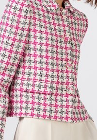 HALLHUBER Kevyt takki - pink