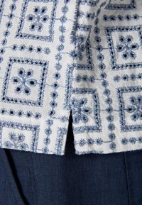 Next BRODERIE SHORT SLEEVE   REGULAR FIT - Hemd - white