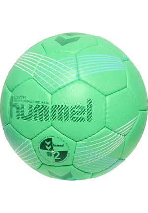 Den grønne Hummel højtydende kampbold har en tekstureret overflade, geometriske mønstre og branding i kontrasterende sort og hvid.