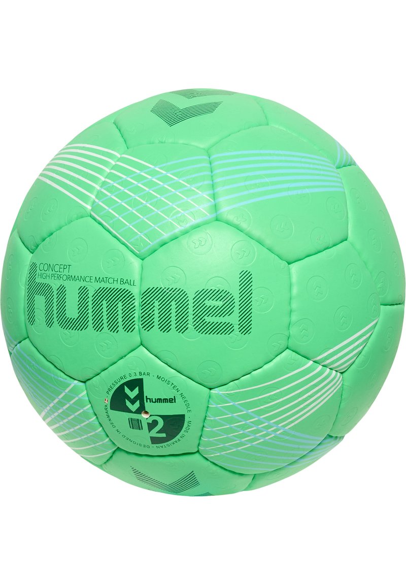 Le ballon de match haute performance Hummel vert présente une surface texturée, des motifs géométriques et un branding en noir et blanc contrasté.