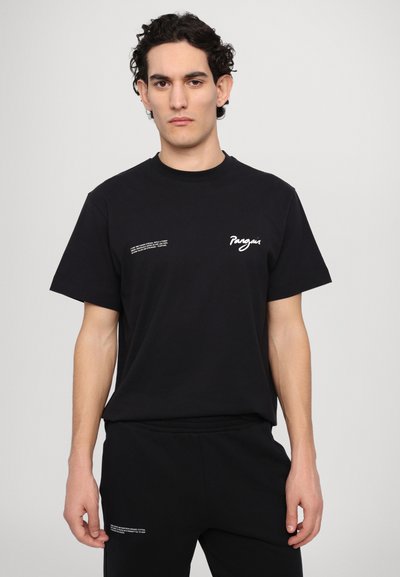 PANGAIA ONE FOREST GRAPHIC UNISEX - Trükipildiga T-särk - black