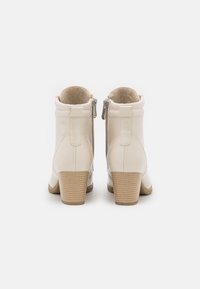 Marco Tozzi Schnürstiefelette - cream