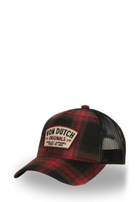 Casquette à carreaux rouges et noirs avec un dos en filet, comportant un patch crème sur lequel est inscrit "VON DUTCH ORIGINALS 29" et "VÊTEMENTS DE QUALITÉ FABRIQUÉS AUX ÉTATS-UNIS."