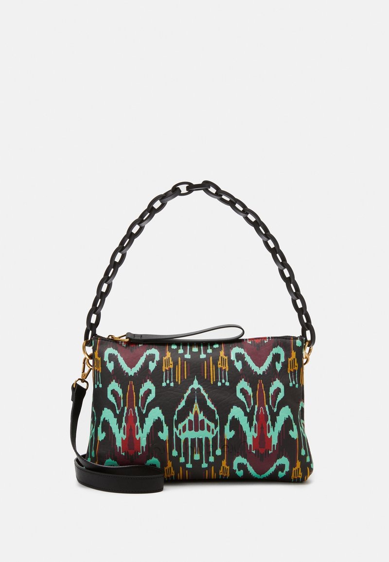 Borsa con un esterno nero a motivo, caratterizzato da vivaci design geometrici in rosso, verde e giallo, con catena e tracolla removibile.