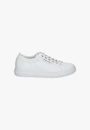 Witte leren lage sneaker met veterclosure, elastische kraag en geperste "Peter Kaiser" branding op de zijkant en zool.