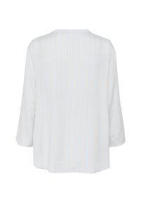 Blusa a righe blu chiaro e bianca con vestibilità rilassata. Presenta maniche a tre quarti e un orlo arrotondato, realizzata in tessuto traspirante.