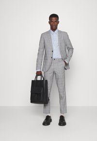 Calvin Klein Tailored LOGO STRETCH  - Camisa formal - calm blue