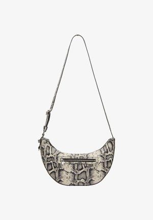 Borsa hobo con un motivo di pelle di serpente bianca e nera. Texture liscia, tracolla sottile e regolabile, e una tasca con zip sul davanti con parti in metallo argentato.
