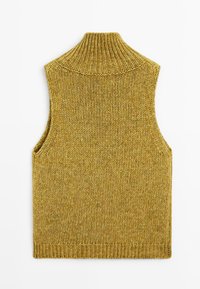 Maglione senza maniche in giallo senape, con colletto alto a costine, lati aperti e un tessuto morbido e testurizzato.