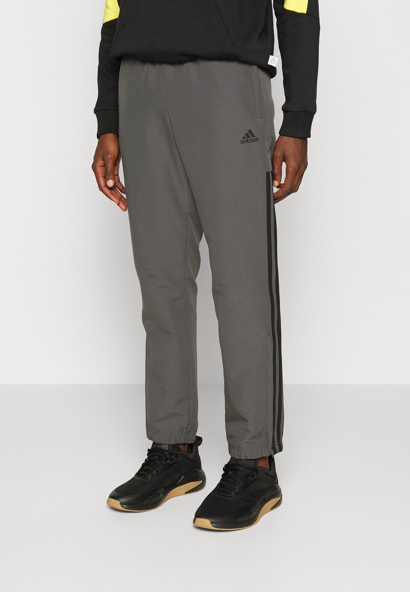 adidas Performance SAMSON PANT - Pantalones deportivos - grey six/black