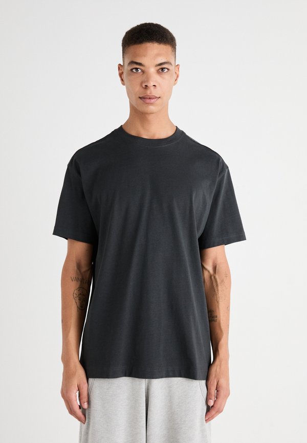HEAVY WEIGHT - Basic T-shirt