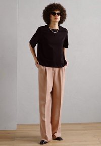 Lindex LOLA - Navadna majica - black