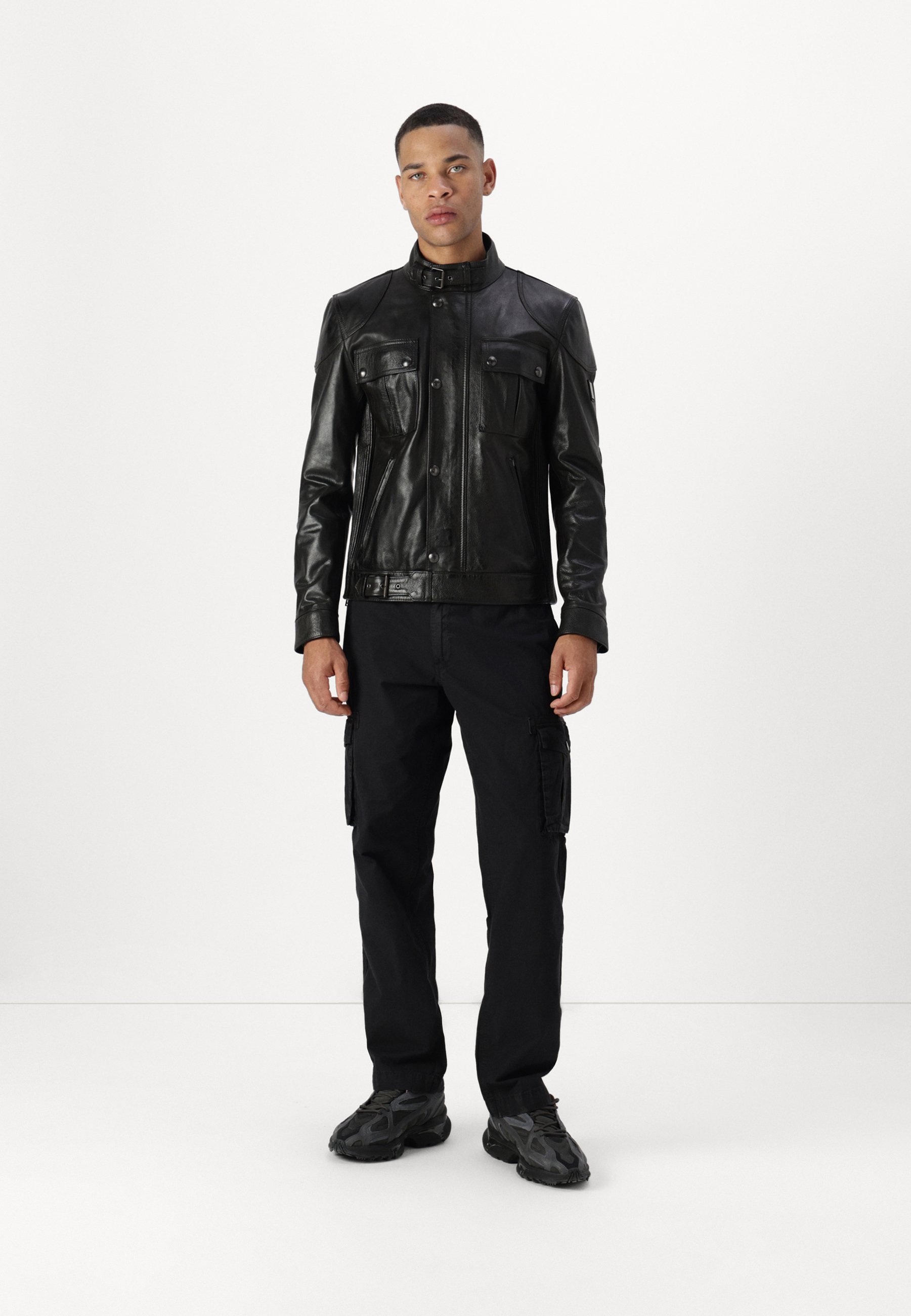 Belstaff ダウンベスト 黒 キルティング44(S) 楽天市場】ベルスタッフ キルティングベストの通販