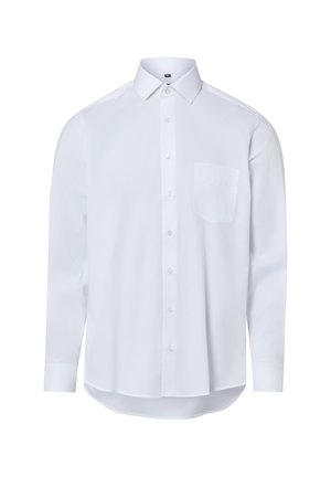 Weißes langärmeliges Hemd mit Knöpfen, Kragen und Brusttasche, frontseitig auf einem einfarbigen Hintergrund präsentiert.