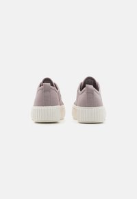 Even&Odd Wide Fit Baskets basses - taupe