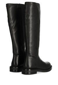 Czarne skórzane kozaki za kolano o gładkiej fakturze, z suwakiem po boku, okrągłym noskiem i solidną podeszwą dla zwiększonej trwałości.
