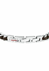 Bracciale in tonalità argento con maglie rettangolari e dettagli in pelle marrone, contrassegnato con "SECTOR" e una striscia rossa.