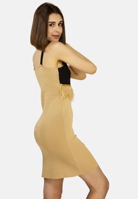 TOOche FEDER - Freizeitkleid - beige black