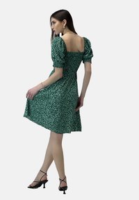 Elara SOMMER - Vestido informal - grün hamburg