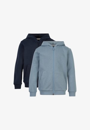Twee hoodies; één marineblauw, één lichtblauw. Beide hebben voorzakken, ritssluitingen en geribde manchetten. Gemaakt van een zachte katoenmix.