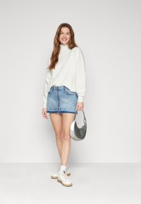 Tommy Jeans SOPHIE ZIP SKIRT  - Mini krilo - denim medium
