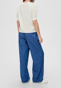 s.Oliver Camiseta estampada - off-white