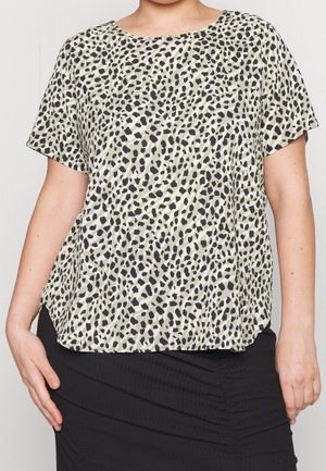 Kurzärmeliges Oberteil in Hellgrün mit einem schwarzen Tierdruckmuster, featuring einen runden Halsausschnitt und einem lässigen, fließenden Design.