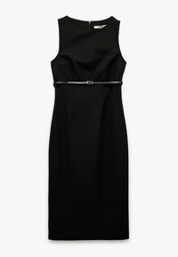 Czarna sukienka bez rękawów z dopasowaną górą, zamkiem z tyłu i wąskim czarnym paskiem w talii, o gładkiej fakturze.