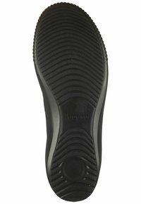 Semelle de chaussure en caoutchouc noir avec une surface texturée et un motif de semelle distinct. Présente un talon arrondi et un branding subtil.