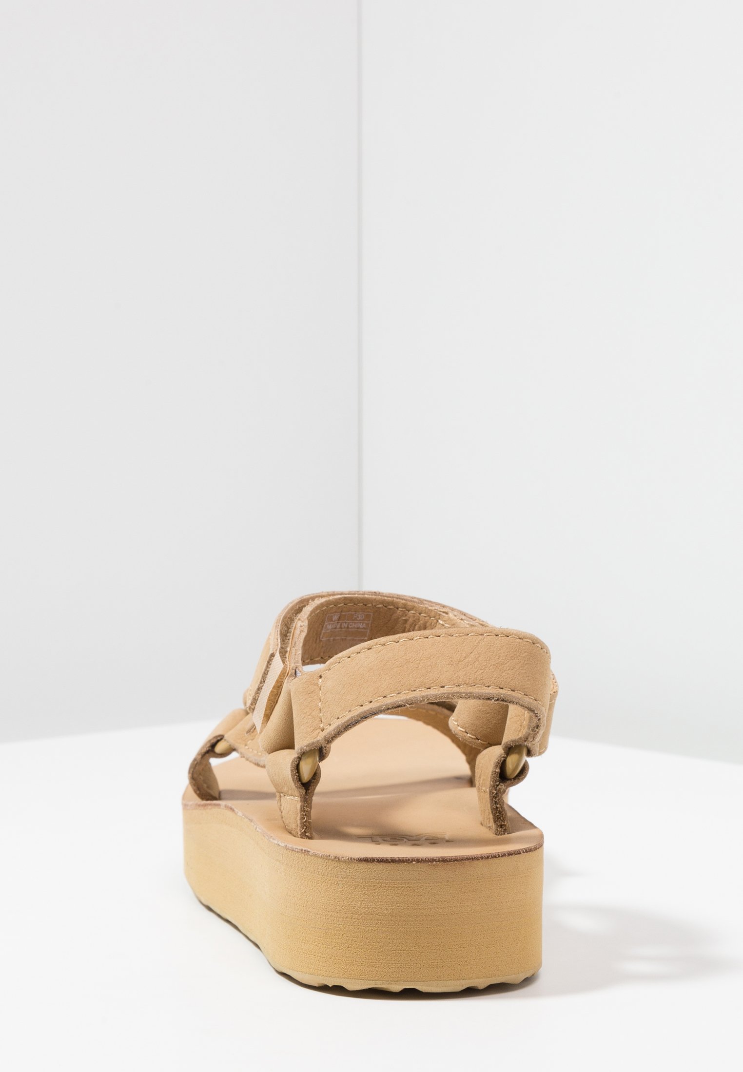 teva midform desert sand