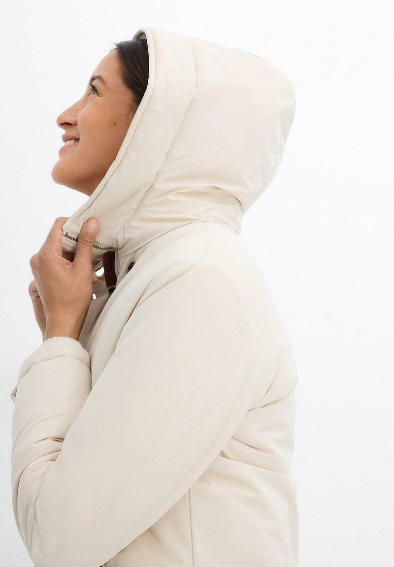 bonprix MIT TEDDYFELL Cappotto invernale beige Zalando