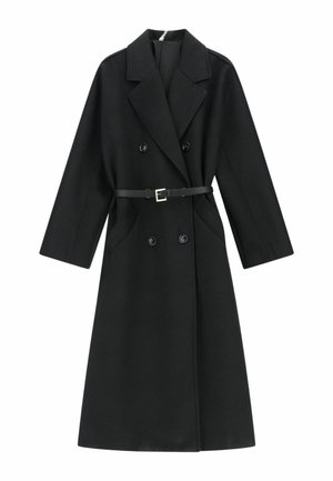 Cappotto nero doppiopetto con ampio colletto a lancia, maniche lunghe e vita con cintura. Realizzato in un tessuto liscio e strutturato.