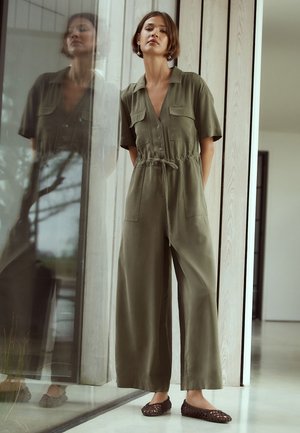Next, REGULAR FIT - SHORT SLEEVE UTILITY WIDE - Combinaison - khaki green