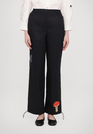 KARLA PANTS - Trousers - black