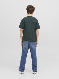 Jack & Jones Junior JORVESTERBRO SS CREW NECK NOOS - Tričko s potlačou - magical forest