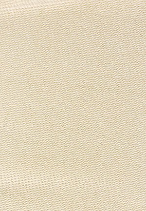 Primer plano de tela de punto beige con un patrón texturizado consistente y tejido de hilo fino.