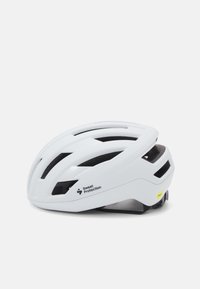 Casque de vélo blanc avec des ventilations réglables, design élégant et rembourrage intérieur noir. Présente le logo sur le côté et la technologie Microshell.