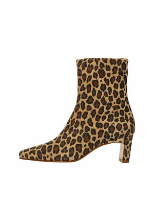 MANFIELD BORDEAUXROTE LEDERSTIEFELETTEN MIT ABSATZ - Stivaletti - beige